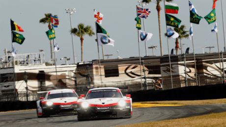 Both 911 RSR lock out second grid row