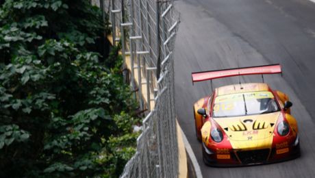 FIA GT World Cup: Porsche fährt in Macau auf Platz vier