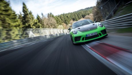 New 911 GT3 RS sets a lap time of 6:56.4 minutes