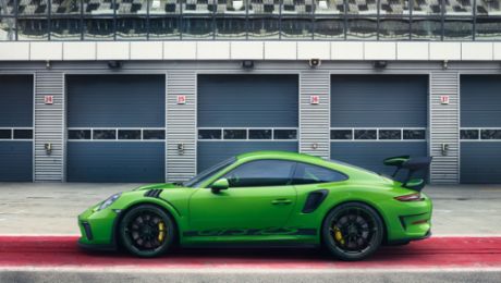 В самом центре автоспорта: новый Porsche 911 GT3 RS