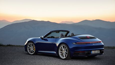 All set for open-top season – the new 911 Cabriolet
