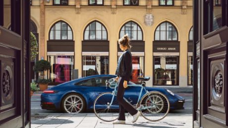 The new Porsche 911 – Eye contact with a kick