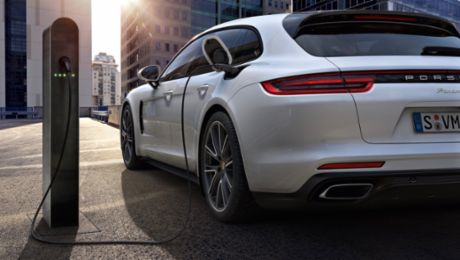 Strong demand for the Panamera with hybrid drive