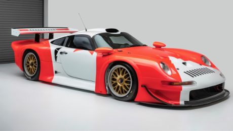 New exhibit: “The Porsche Effect” 