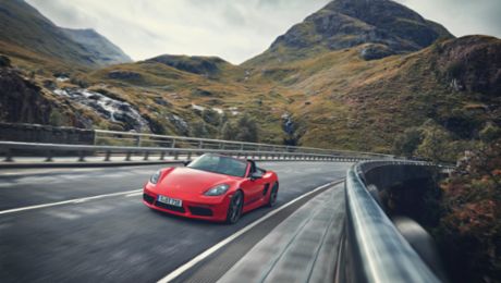 La nuova Porsche 718 T – purismo per il massimo piacere di guida