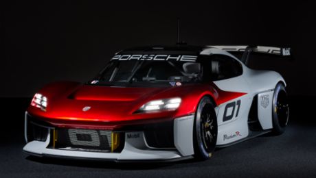 Porsche prezentă studiul de concept Mission R