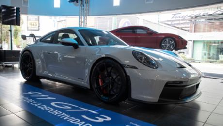 Porsche presenta los nuevos 911 GT3 y Taycan GTS en Guatemala