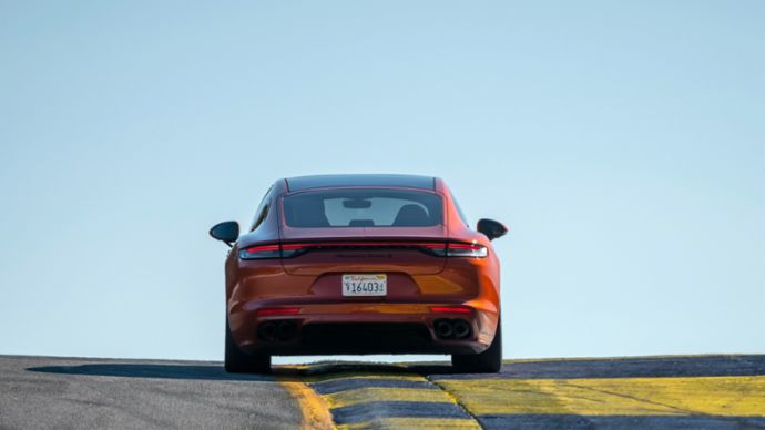 Panamera Turbo S, Michelin Raceway Road Atlanta, Georgia, USA, 2021, Porsche AG