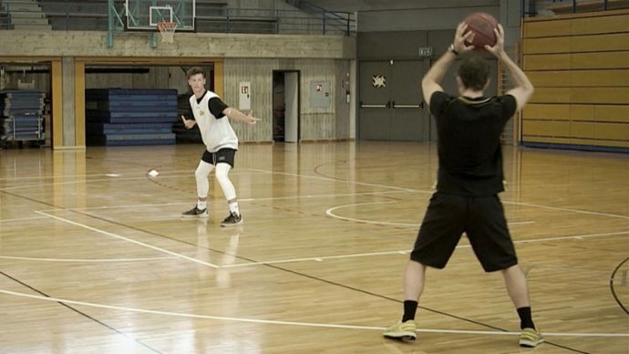 Basketball, Close out Bewegung, 2021, Porsche AG