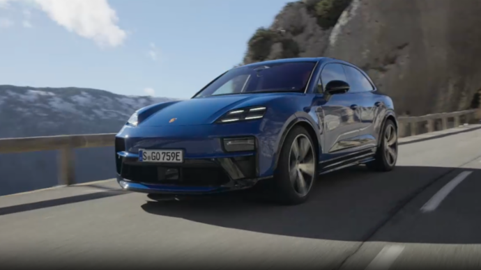 Video Macan GTS Eléctrico, Lugano Blue