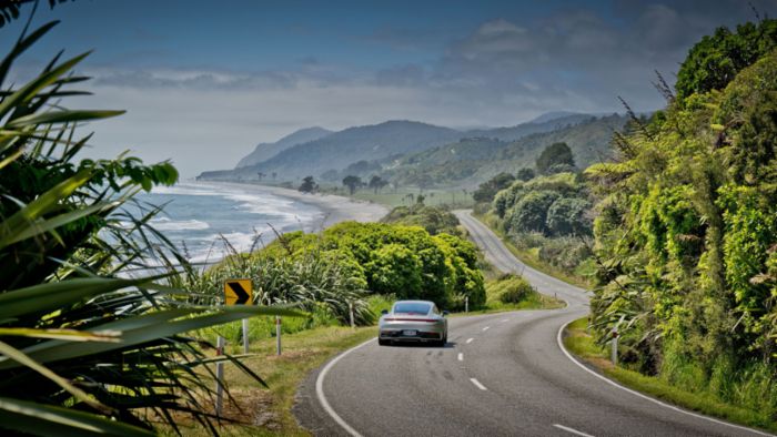 Curves Magazine: Discovering New Zealand in the Porsche 911 Carrera T