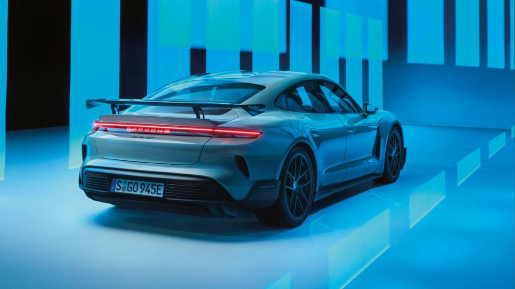 何がタイカンターボ GTを史上最もパワフルなポルシェにしている