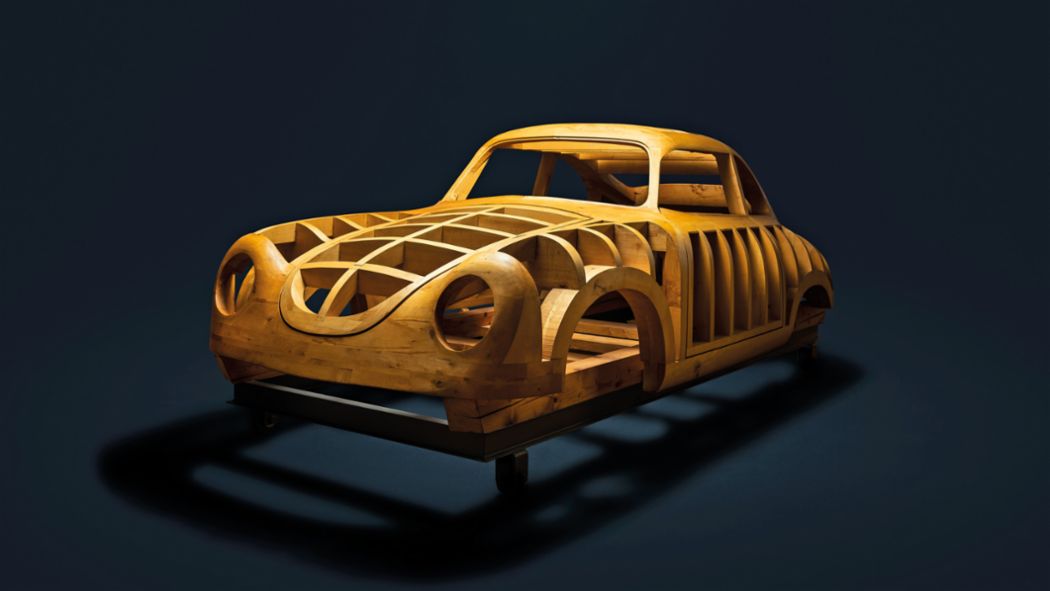 ポルシェ 356A ペーパーオブジェ　張り子　PORSCHE Dossier – Icon: The Original Frame | Porsche Christophorus