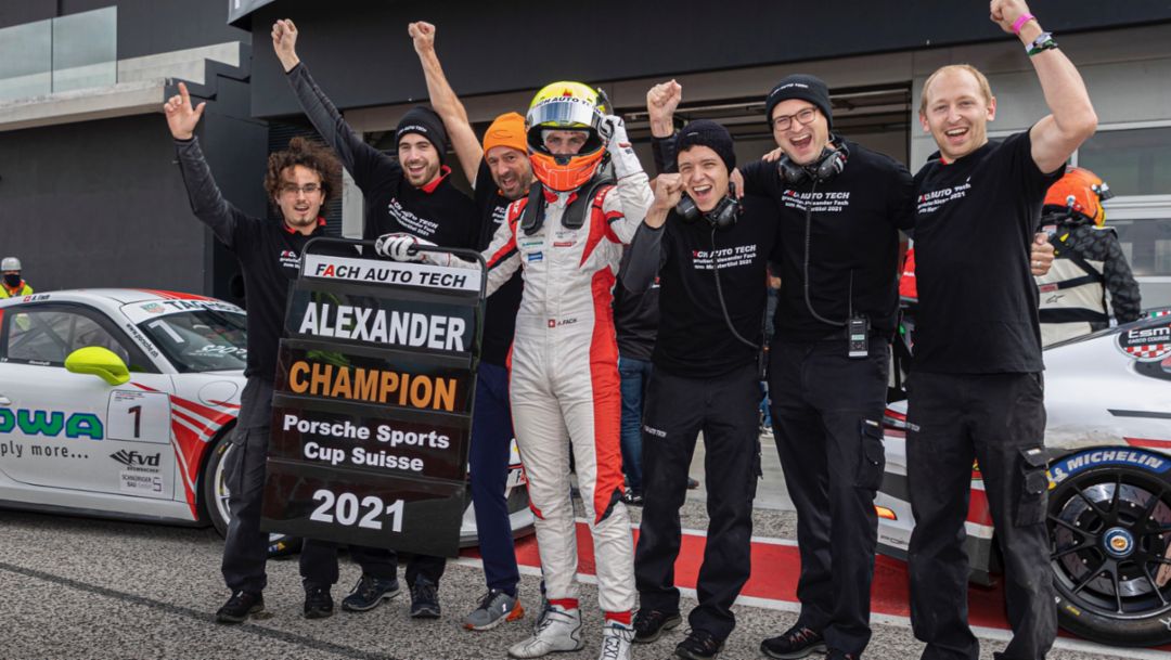 Titel verteidigt: Alexander Fach ist erneut GT3 Cup-Meister