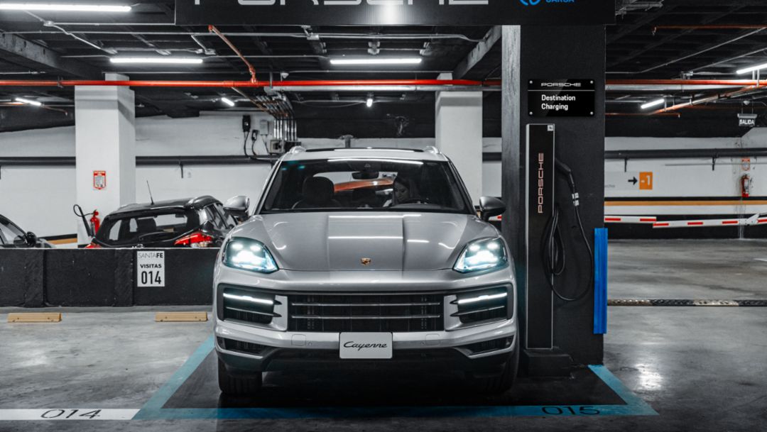 Porsche incrementa el número de puntos de carga en Quito y Guayaquil