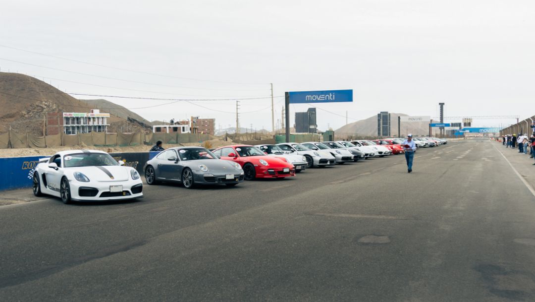 En Perú rinden tributo al 50 aniversario del Porsche 911 Turbo