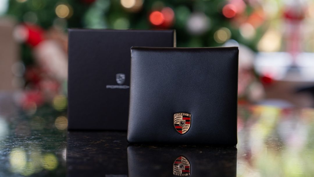 Porsche Perú presenta su colección navideña de accesorios Lifestyle
