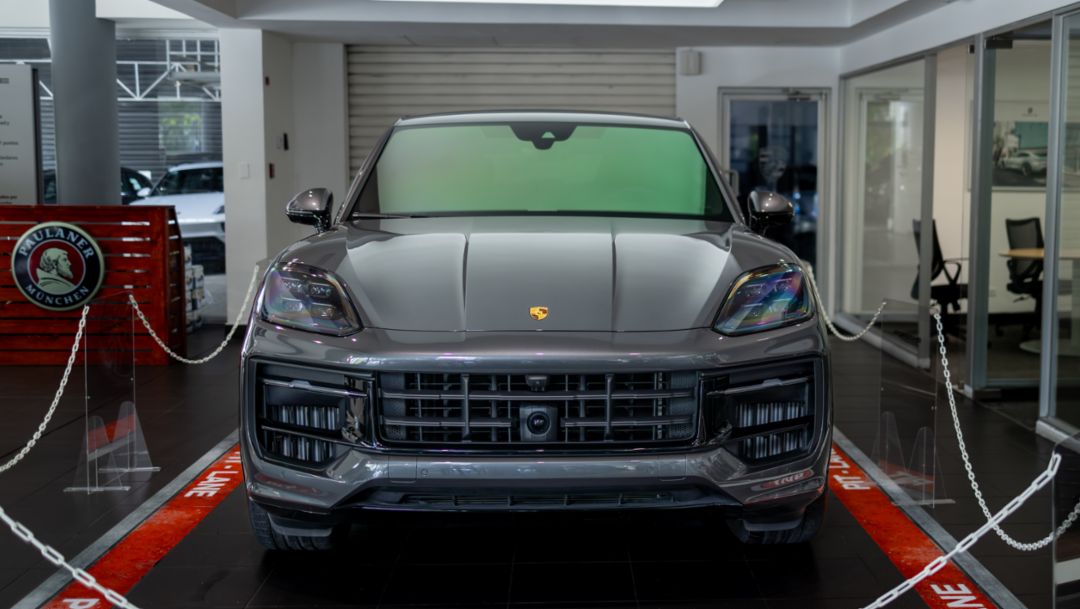 Porsche presenta en Panamá el nuevo Cayenne GTS: máximo dinamismo con un motor V8