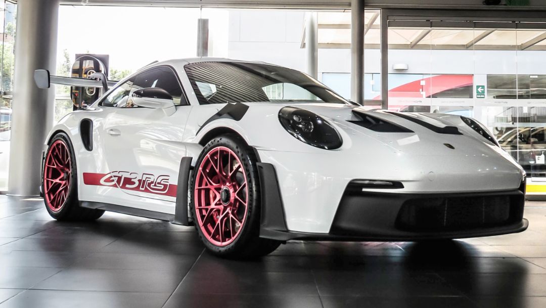 Llega al Perú la nueva generación del Porsche 911 GT3 RS