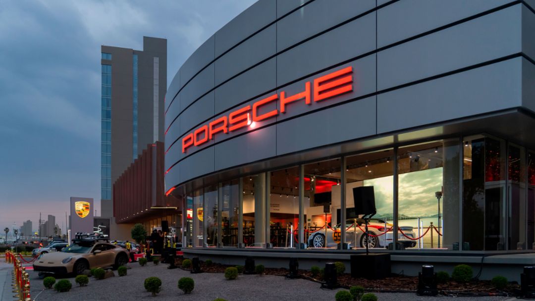 Porsche Centre Angelópolis renueva su imagen con el concepto ‟Destination Porsche”
