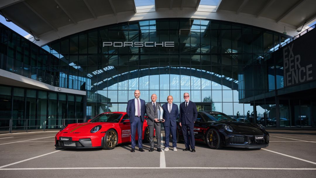 Il Centro Porsche Napoli è Top Partner 2026