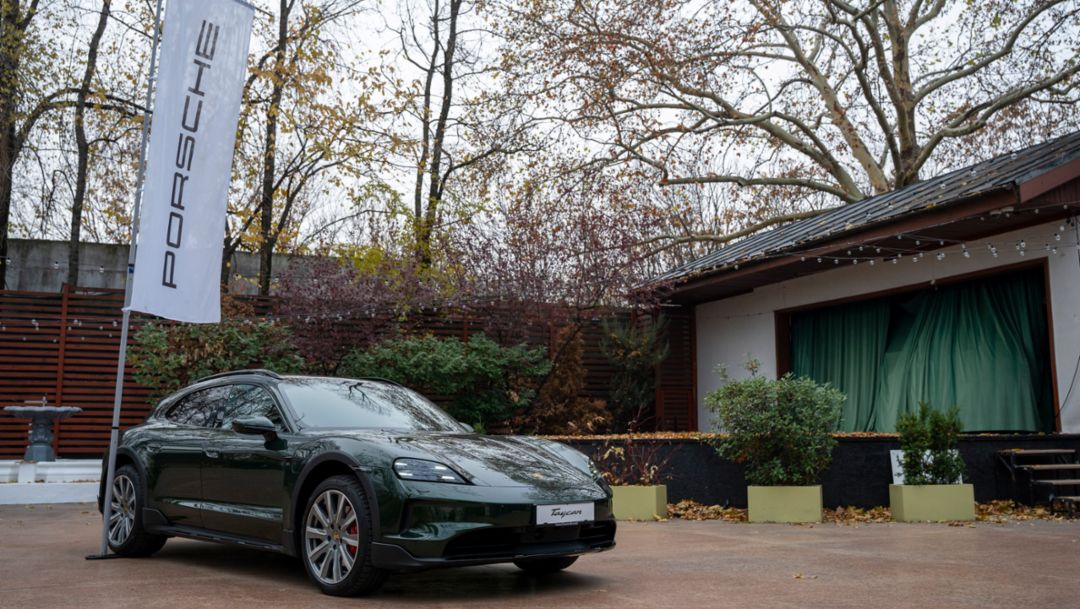 Porsche susține comunitatea femeilor puternice de la Forbes Woman