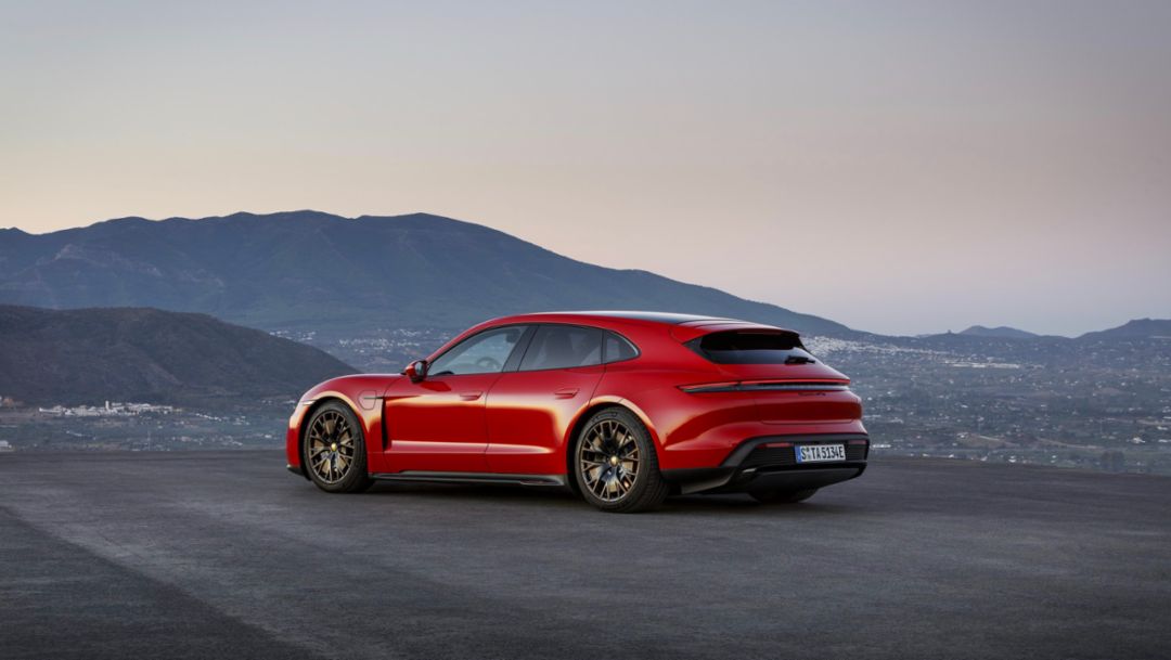 The new Porsche Taycan GTS - Porsche Newsroom
