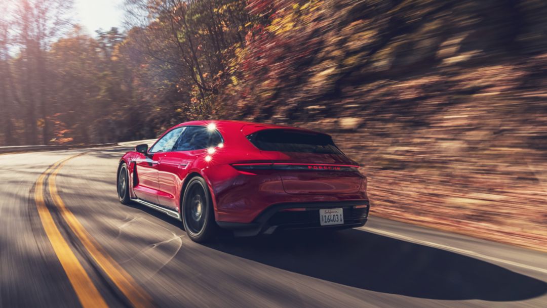 Taycan GTS Sport Turismo