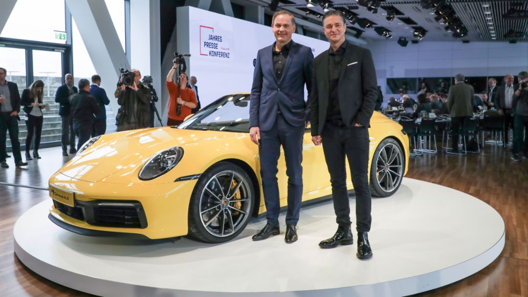 Oliver Blume, Lutz Meschke, l-r, Jahrespressekonferenz, Zuffenhausen, 2019, Porsche AG