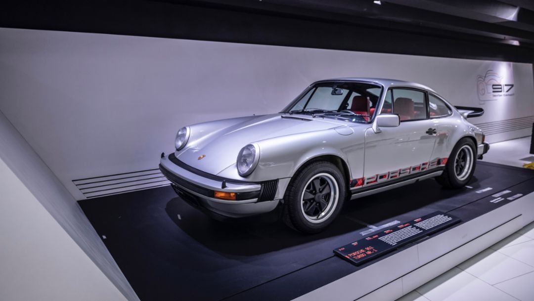 911 Turbo Nr. 1, Sonderausstellung 50 Jahre Porsche 917 – Colours of Speed, Porsche Museum, 2019, Porsche AG