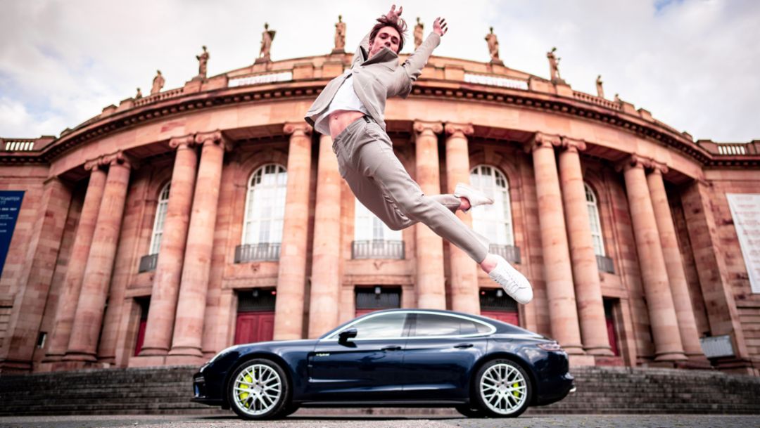Friedemann Vogel, ballet dancer, Panamera Turbo S E-Hybrid, Stuttgart State Theatre, 2019, Porsche AG