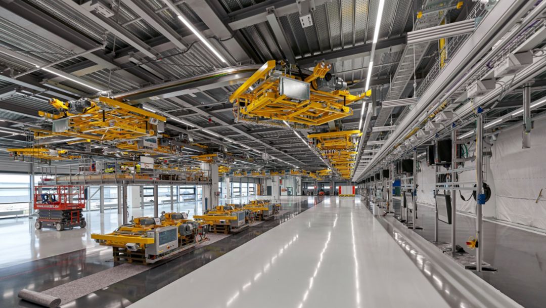Porsche Leipzig gets ready for electromobility