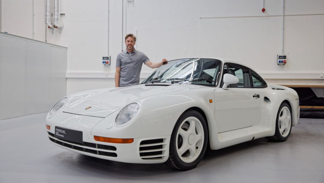 Extraordinaria parada en pits: el 959 S de Nick Heidfeld visita Porsche Classic
