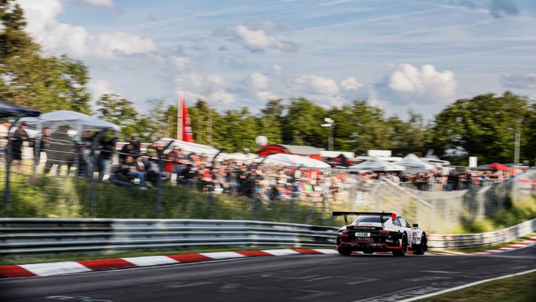Bester Porsche 911 GT3 R in den Top-Ten beim Zeittraining am Nürburgring