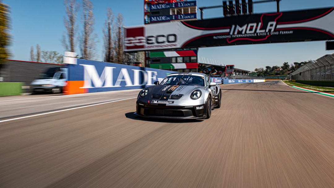 Pentacampeón de Moto GP participará en la Porsche Supercup