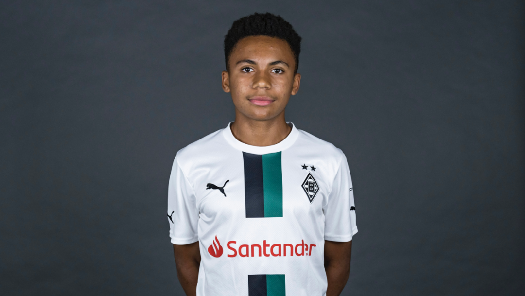 Mathieu Nguefack, U15-Spieler von Borussia Mönchengladbach, 2022, Porsche AG
