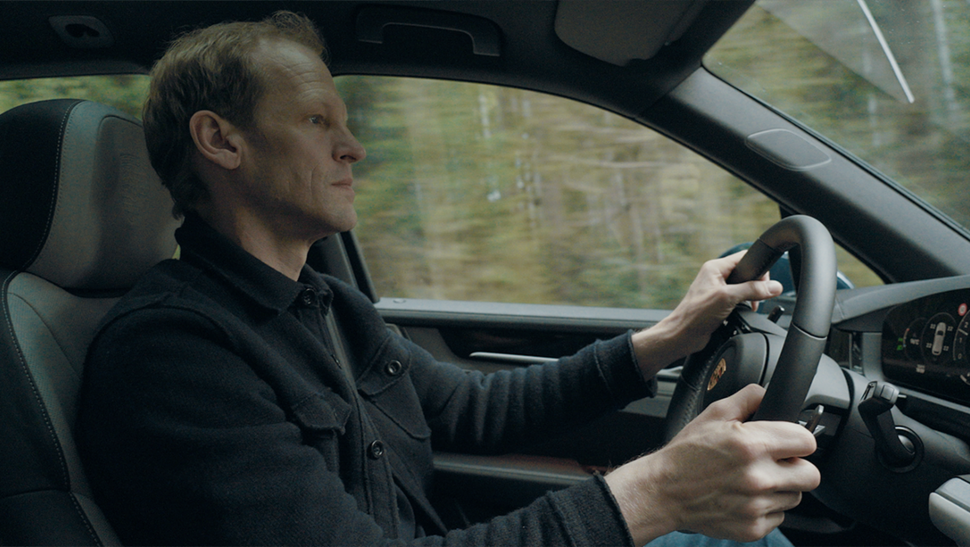 The perfect day: Jörg Bergmeister and the new Cayenne