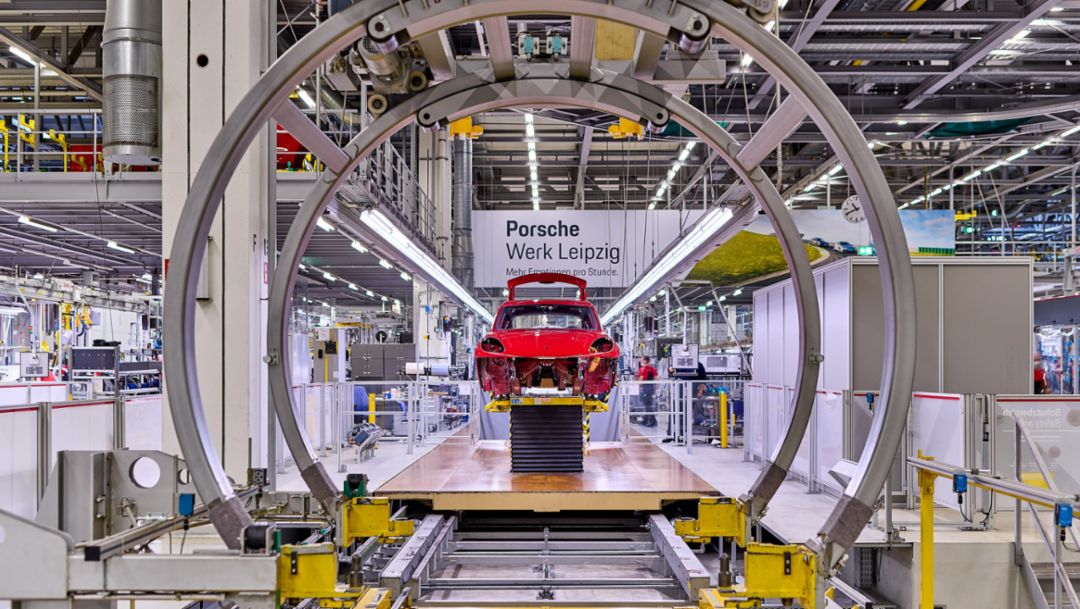 Porsche Werk Leipzig als „Fabrik des Jahres“ 2023 ausgezeichnet