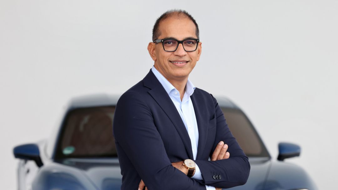 Sajjad Khan startet als Vorstand für Car-IT bei Porsche