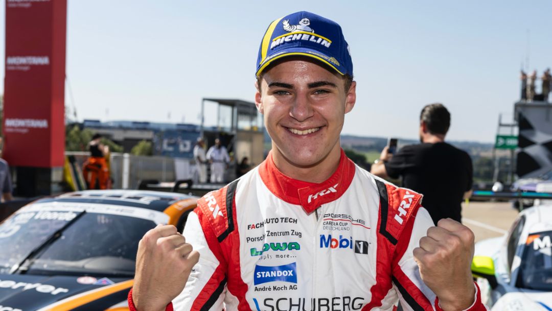 Morris Schuring ist jüngster Sieger des Porsche Carrera Cup Deutschland