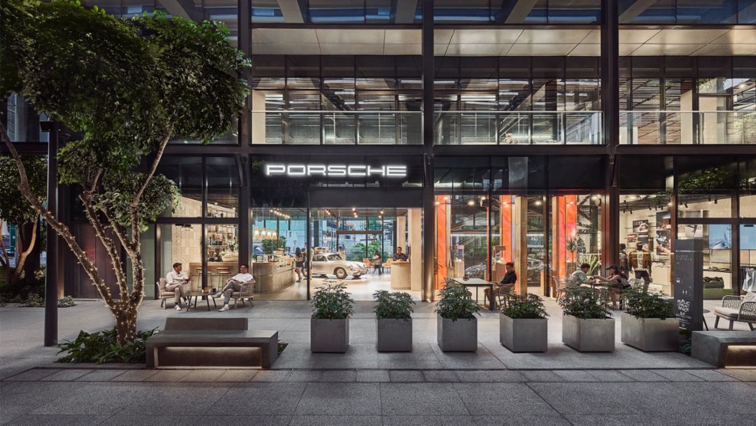 Innovatives Porsche Studio eröffnet im Herzen Singapurs