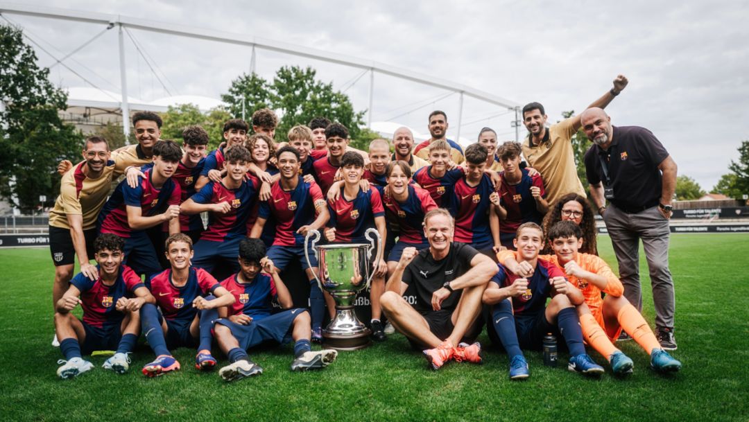 Porsche Fußball Cup 2024: FC Barcelona triumphiert erstmalig