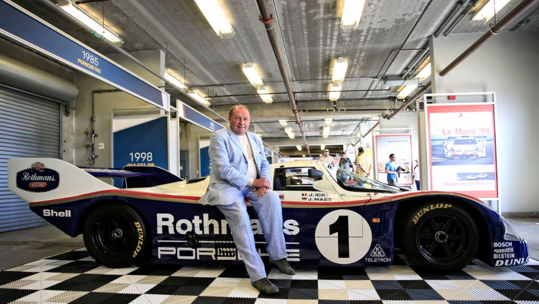 Jochen Mass, legendario piloto de Porsche, Rennsport Reunion VI, WeatherTech Raceway Laguna Seca, Kalifornien, 2018, Porsche AG