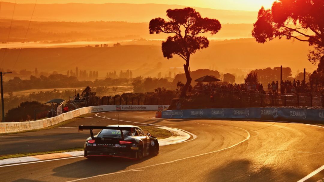 911 GT3 R, Race, Intercontinental GT Challenge, Mount Panorama Circuit, Bathurst, 2019, Porsche AG