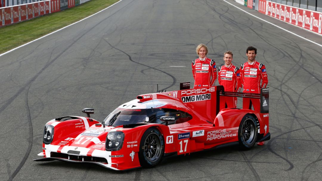 Brendon Hartley, Timo Bernhard, Mark Webber (l-r), Porsche 919 Hybrid (17), Le Mans 2015, Porsche AG