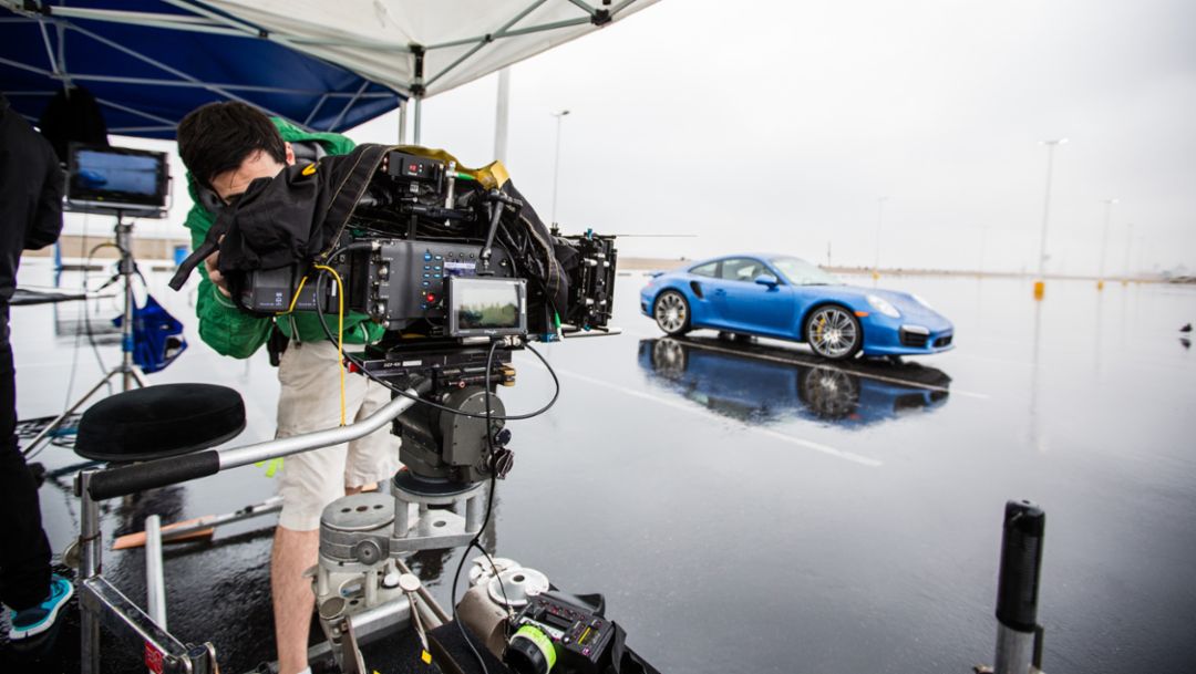 Die Filmcrew bei der Arbeit am Set, 2015, Porsche AG