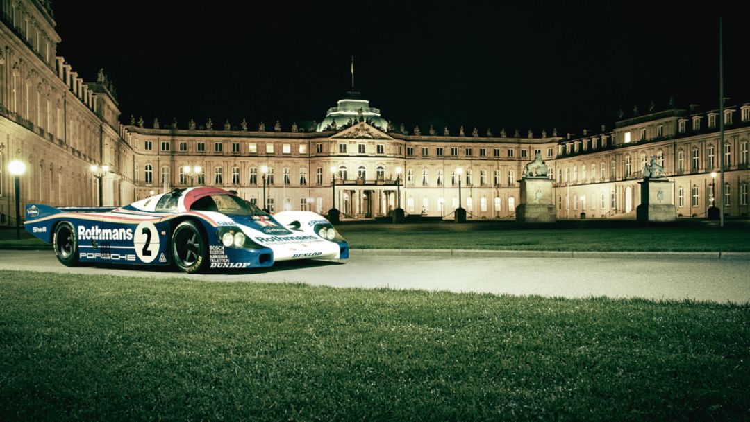 Once the residence of kings and princes, the Porsche 956 C pays a visit to the Neues Schloss in Stuttgart