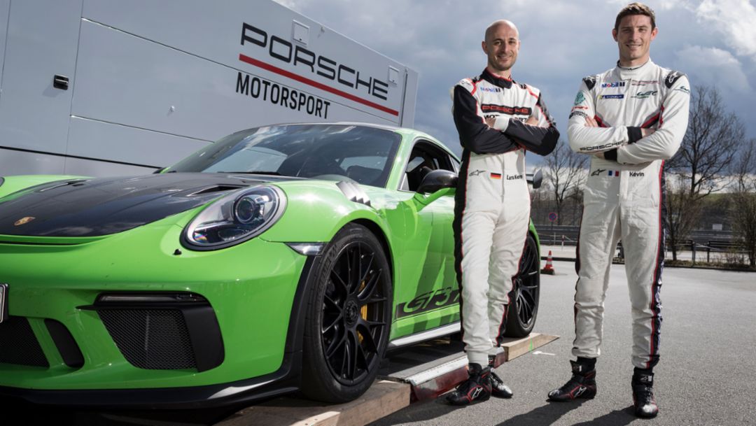 New 911 Gt3 Rs Sets A Lap Time Of 6 56 4 Minutes Through The Green Hell