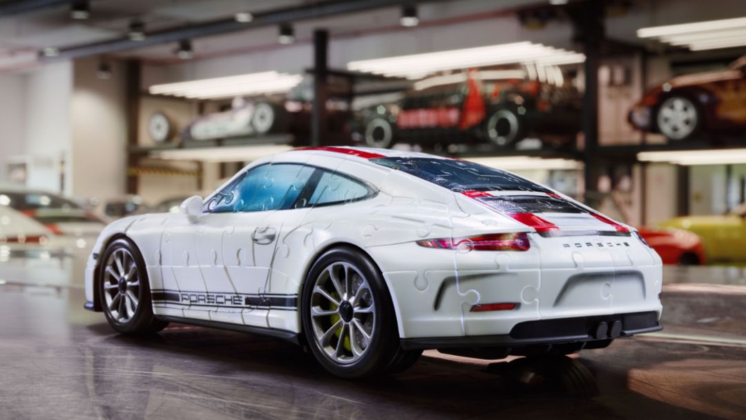 Rompecabezas 3D del 911 R, fabricante de juguetes Ravensburger, 2018, Porsche AG