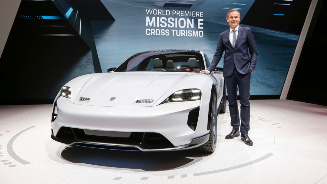 Oliver Blume, CEO at Porsche AG, Mission E Cross Turismo, Geneva Motor Show, 2018, Porsche AG